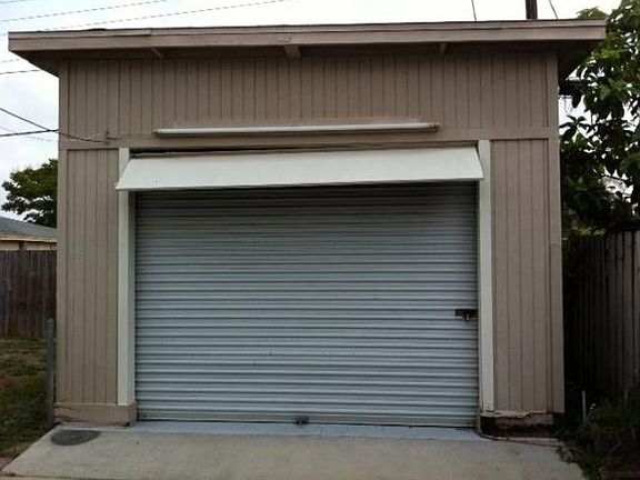 2nd image of 6017 W Burke St