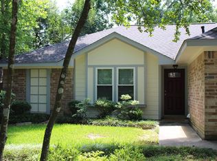 52 Country Forest Ct, Spring, TX 77380
