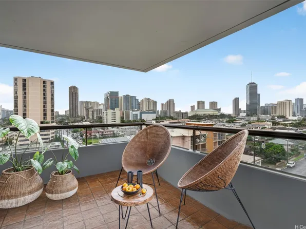 2100 Date St APT 703, Honolulu, HI 96826
