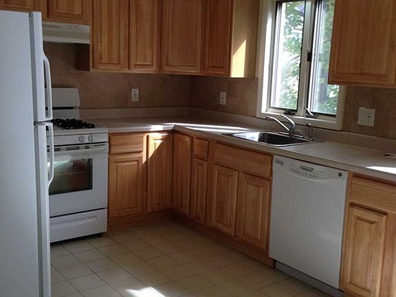 4th image of 2417 Camner St #B