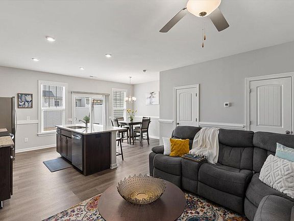 5th image of 435 Leighann Ridge Ln