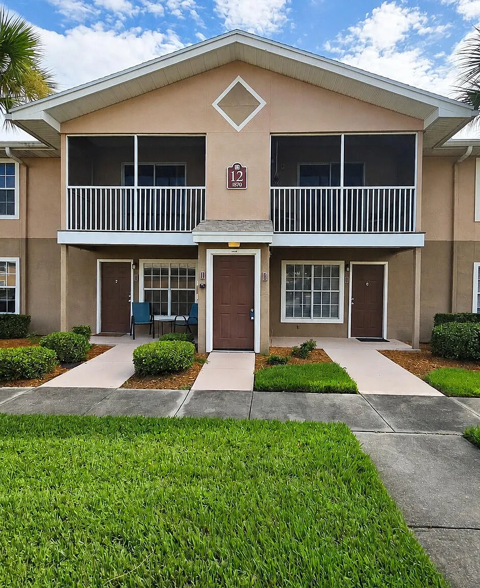2 bed, 1078 sqft, $1,795 — Photo 1