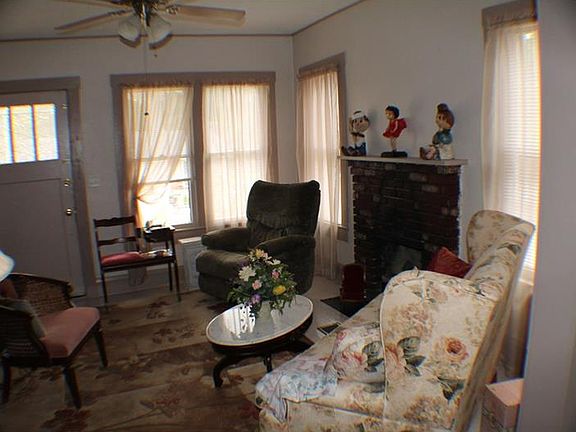 2nd image of 623 E Church St