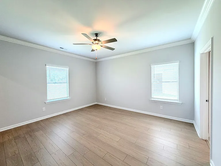 121 Clift Creek Dr — Photo 13