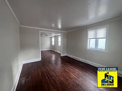 1528 Bell Ave — Photo 9