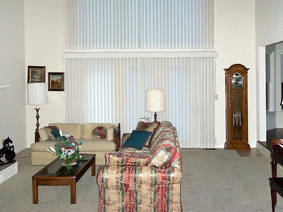 4th image of 719 Wood Duck Dr