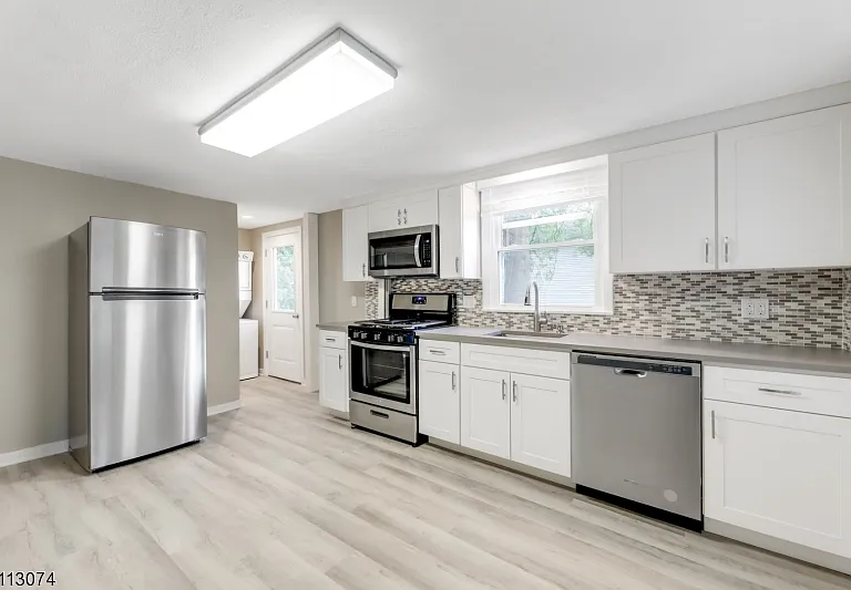 2 Center St #1 — Photo 3