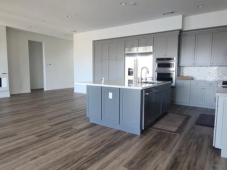 325 Navigators Pl — Photo 5