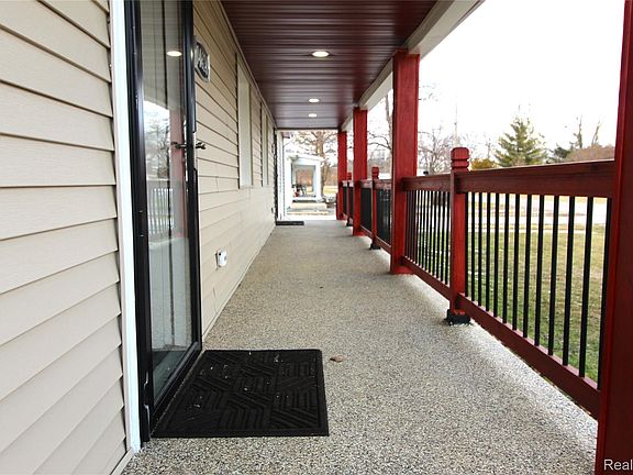 2nd image of 14622-14624 Huron St