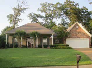 221 Moss Valley Dr, Brandon, MS 39042