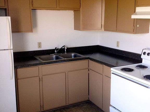 2nd image of 1381 S State Highway 108 APT C