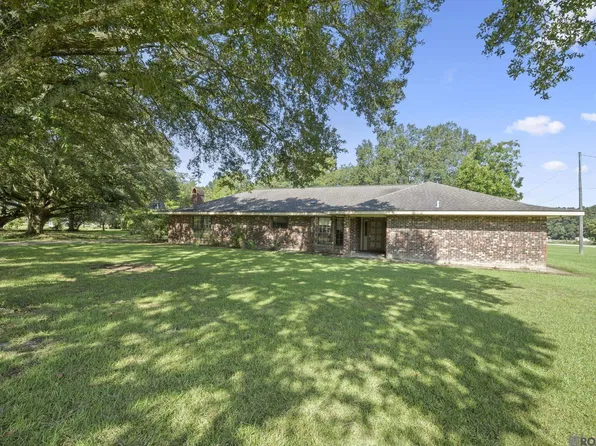 35013 J W Hall Rd, Walker, LA 70785