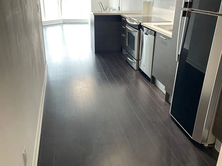 386 Yonge St #2016 — Photo 9