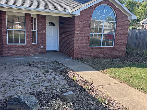 3rd image of 1502 SE 22nd St