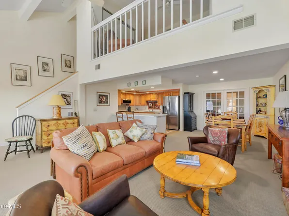 176 Old Stockbridge Rd #2, Lenox, MA 01240