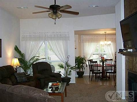 2nd image of 1208 Southgate Dr