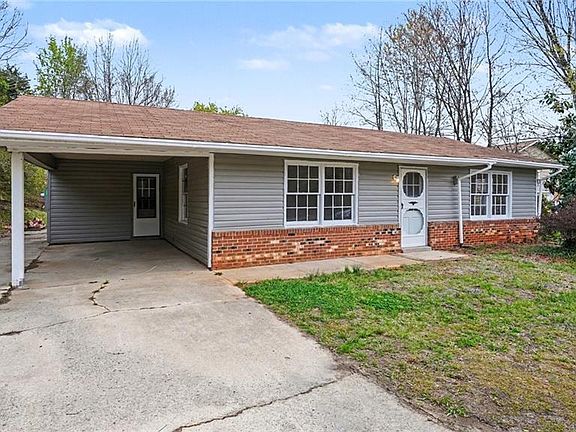 2nd image of 110 Hedgecock Rd