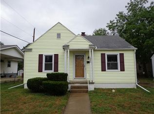 1302 Cedarview Dr W, Springfield, OH 45503