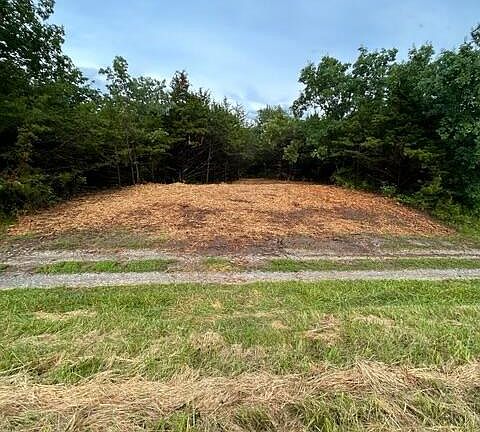 3rd image of Minor Hill Rd