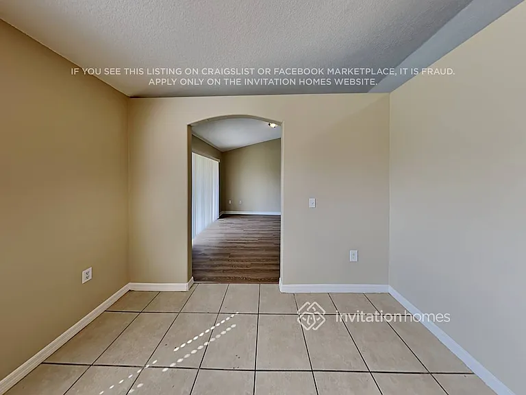 327 Huron Dr — Photo 5