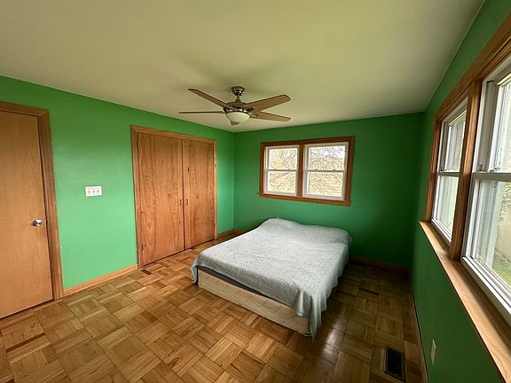 3rd image of 3789 E Lakeview Dr