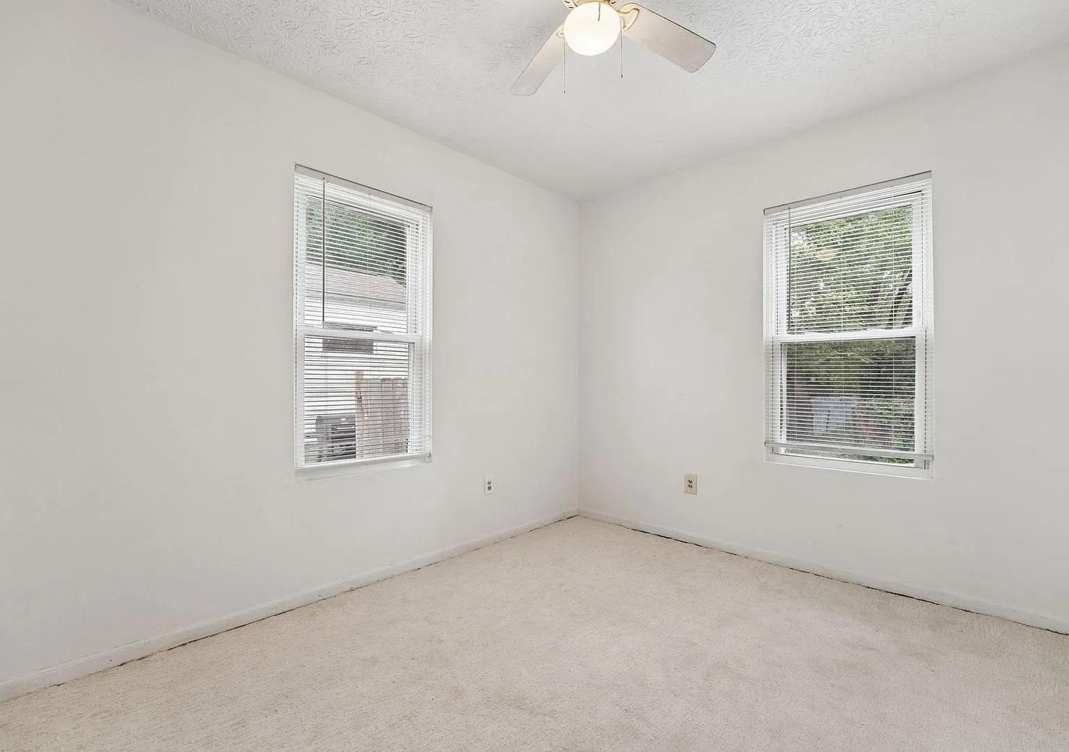 Charming 2-Bedroom Ranch Home | Pet-Friendly | Off-Street Parking | $1150/Month — Photo 3