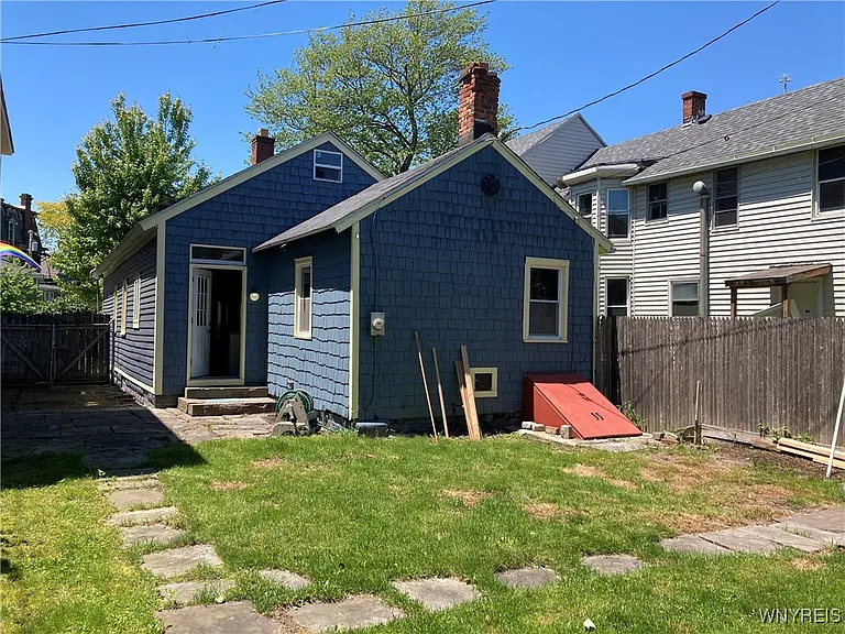21 College St — Photo 21
