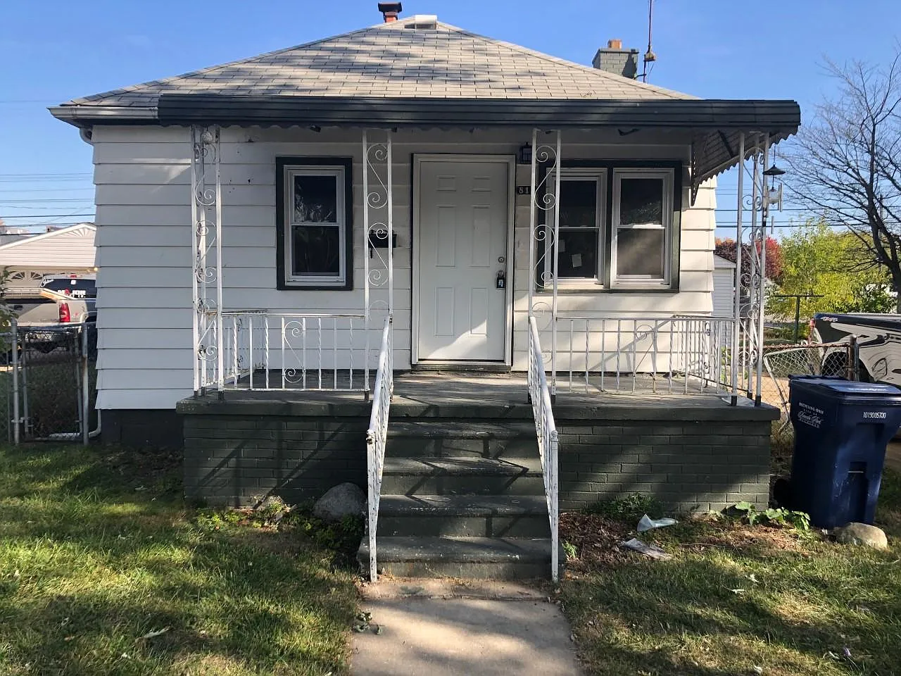 812 Cleophus Pkwy — Photo 1