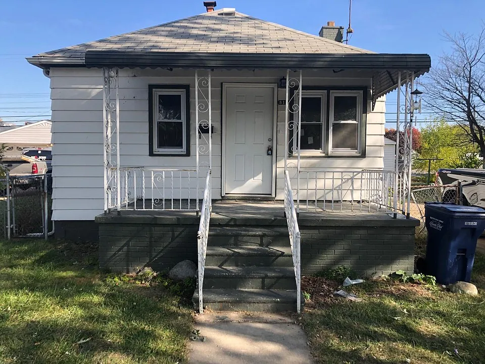 812 Cleophus Pkwy