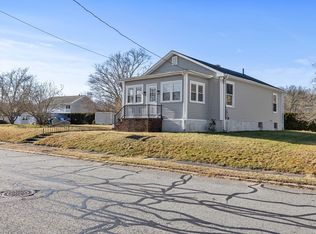 63 Summit Ave, Dartmouth, MA 02747