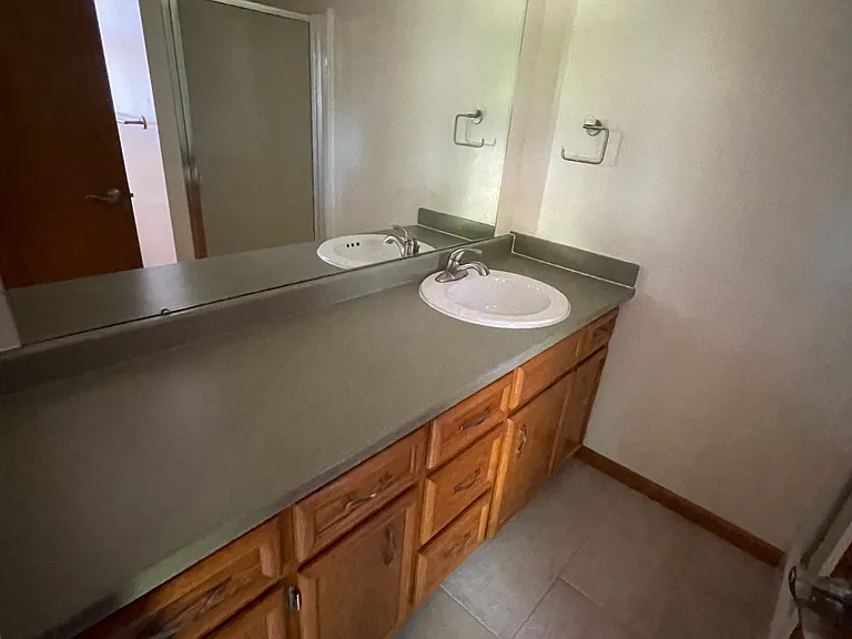 961 Northpointe Dr SW — Photo 10