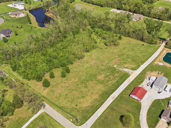 11 Butcher Creek Dr, Moscow Mills, MO 63362
