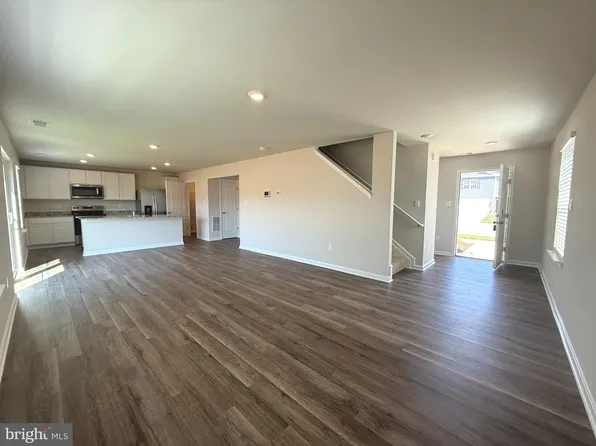 223 Orpington Dr, Martinsburg, WV 25403