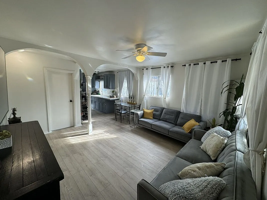 3 bed, 1.5 bath, 850 sqft, $3,350 — Photo 2
