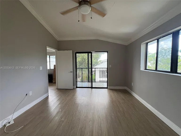2445 SW 18th Ter #1009 — Photo 2
