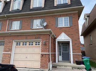 3351 Southwick St, Mississauga, ON L5M 7M1