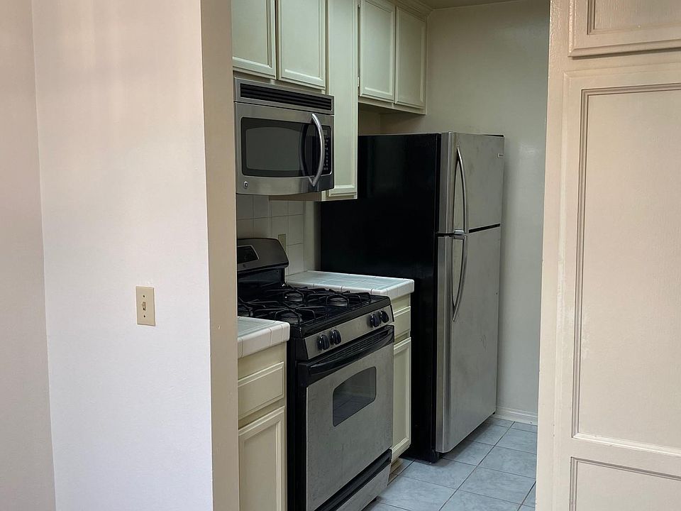 Kitchen L
