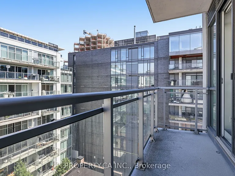 508 Wellington St W #809 — Photo 13