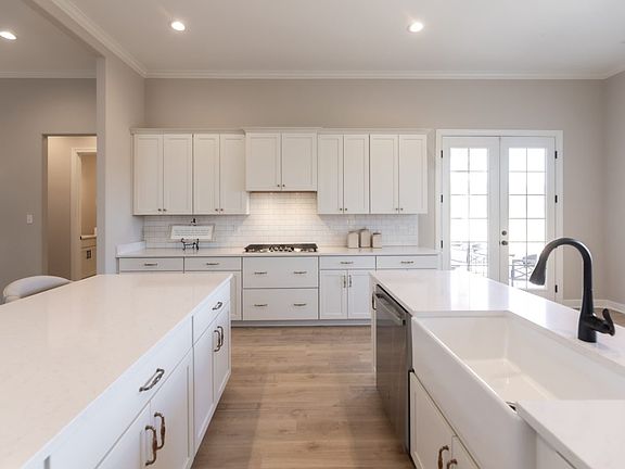 Kitchen Islands