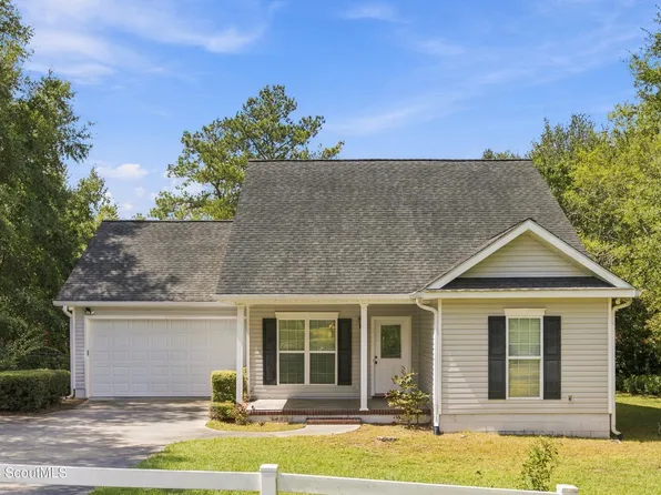 3203 Winn Clay Dr, Waycross, GA 31501