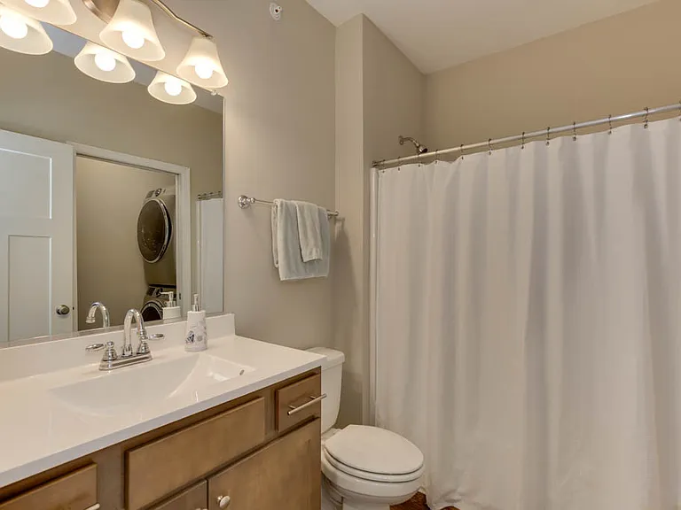 1104 Union Pacific Way — Photo 23