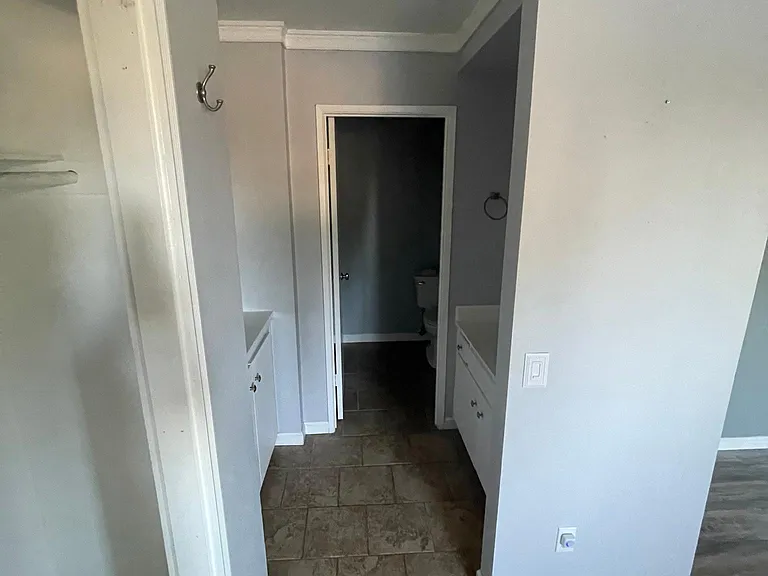 343 Rosewood St — Photo 2