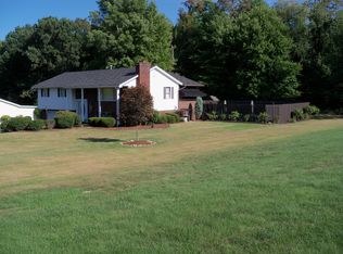 744 Melody Ln, New Castle, PA 16101