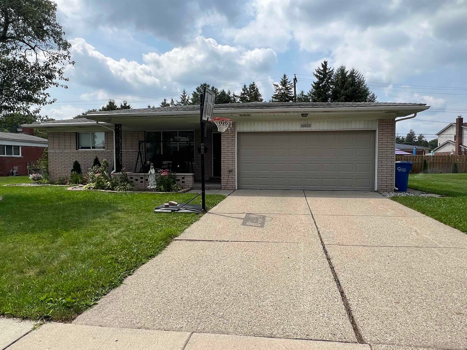 30833 Austin Dr, Warren, MI 48092 Zillow