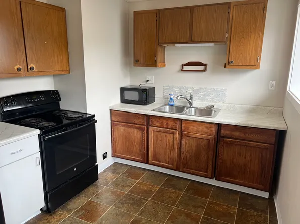 1205 Division St, Marquette, MI 49855