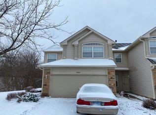 8313 Sierra Woods Ln, Carpentersville, IL 60110