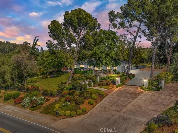 30485 E Sunset Dr S, Redlands, CA 92373