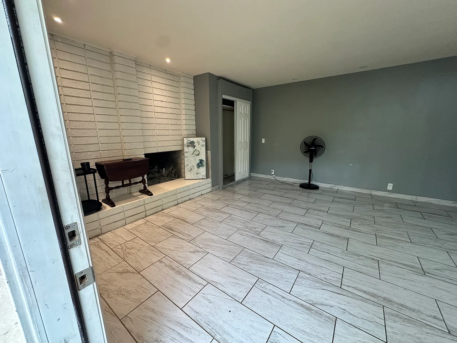 1 E Rancho Park — Photo 2