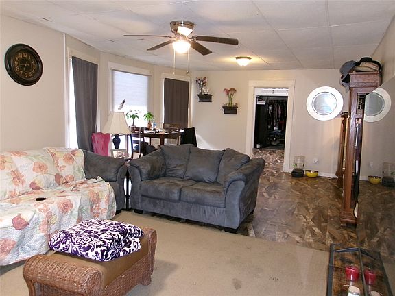 2nd image of 707 Galveston St