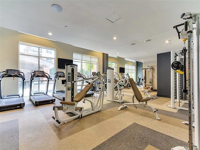 Preston Hollow Village — Photo 37